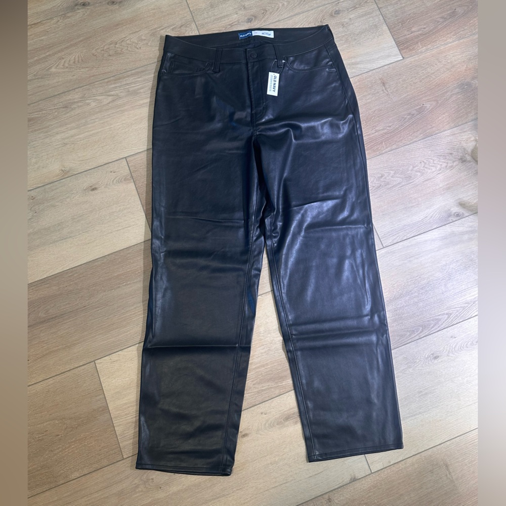 NWT Old Navy Size 14 Faux Black Leather Pants